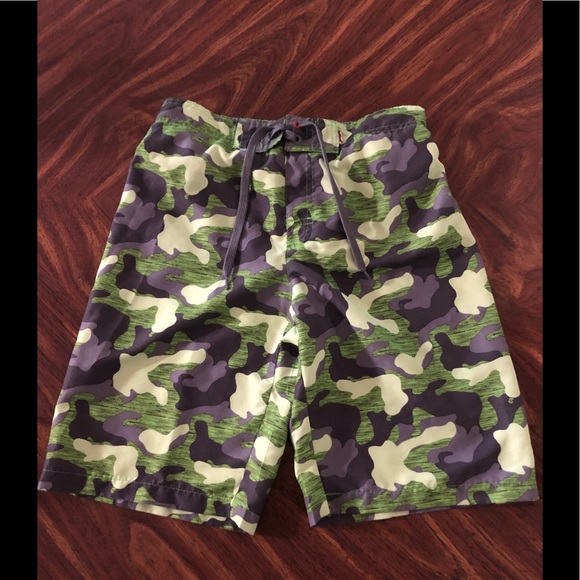 Red Camel Swim Trunks Boys Size M - Picture 1 of 4